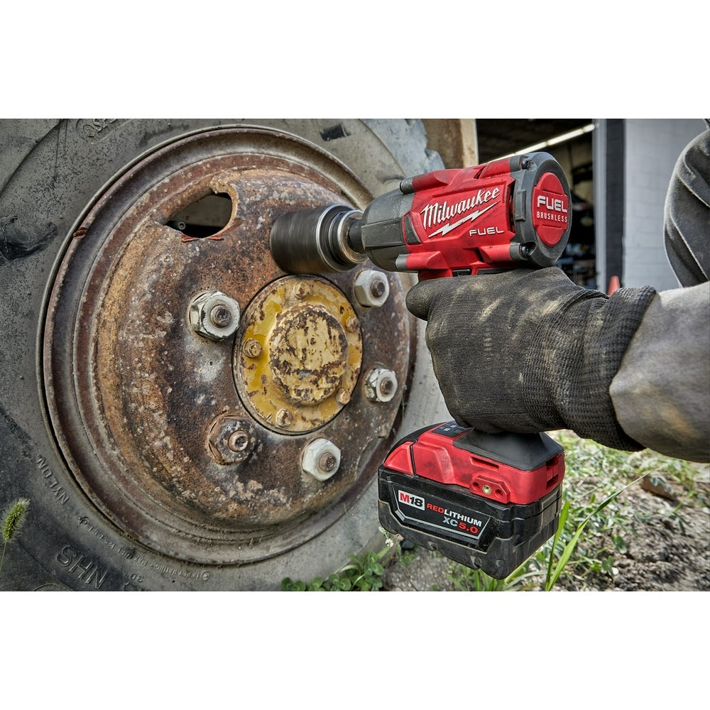 Milwaukee 2962-20 M18 FUEL 1/2-Inch Mid-Torque Impact Wrench with Friction Ring, Tool Only