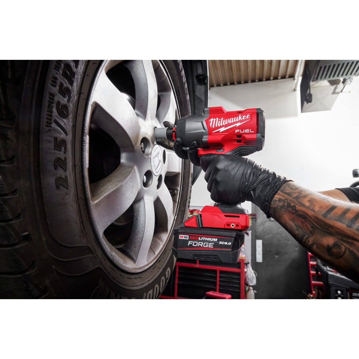 Milwaukee 2967-22 M18 FUEL 1/2" High Torque Impact wrench w/ Friction Ring 5.0Ah Kit
