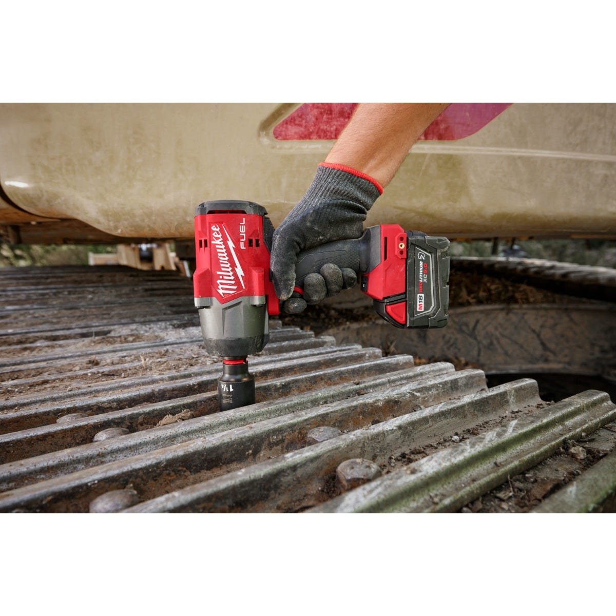 Milwaukee 2967-22 M18 FUEL 1/2" High Torque Impact wrench w/ Friction Ring 5.0Ah Kit