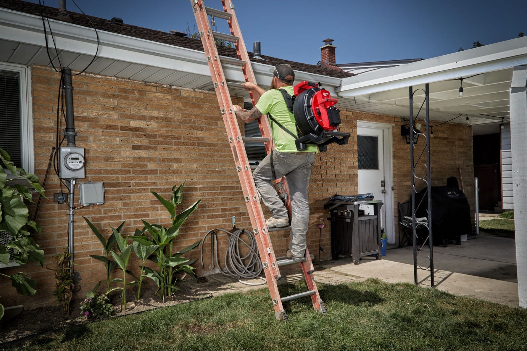 Milwaukee 2973-22 M18 120-Foot Pipeline 5.0Ah Inspection System