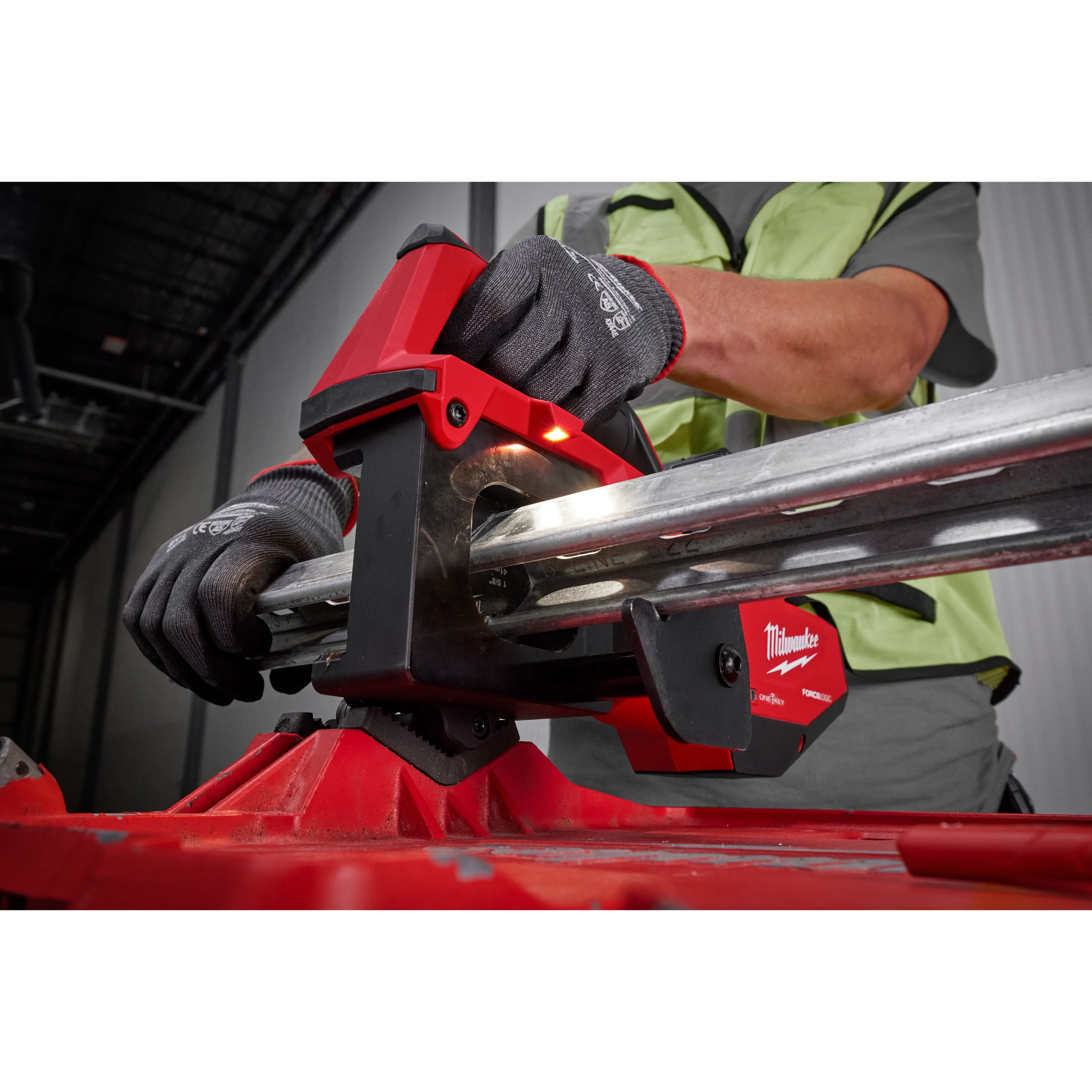 Milwaukee M18 FORCE LOGIC Single Channel Strut Shear (2933-20)