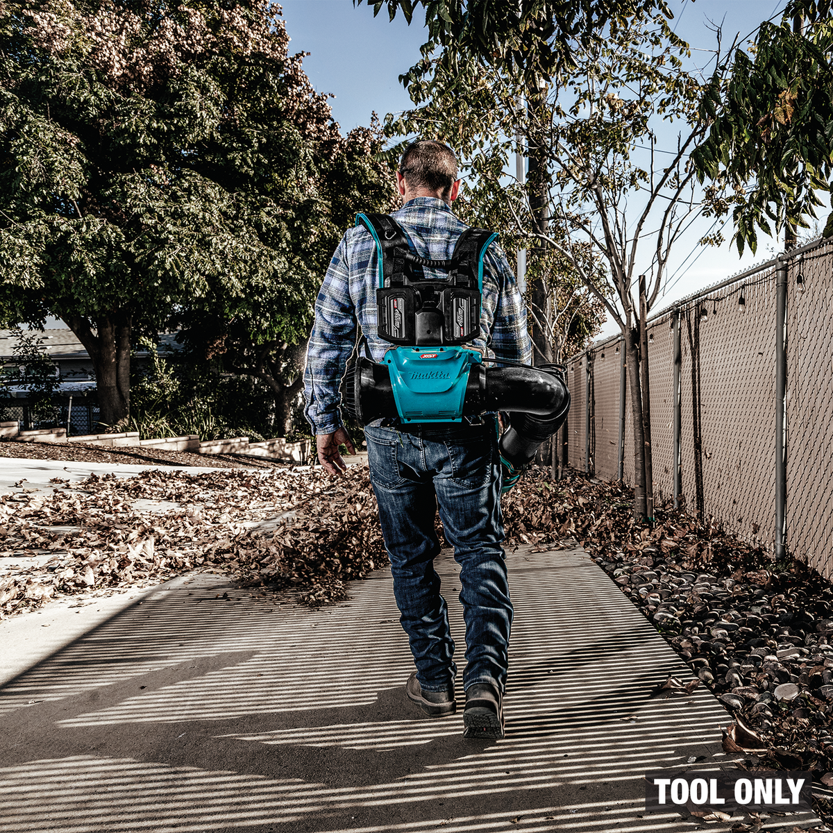 Makita 40V max XGT Brushless Backpack Blower (GBU04Z) - in use on the job 10