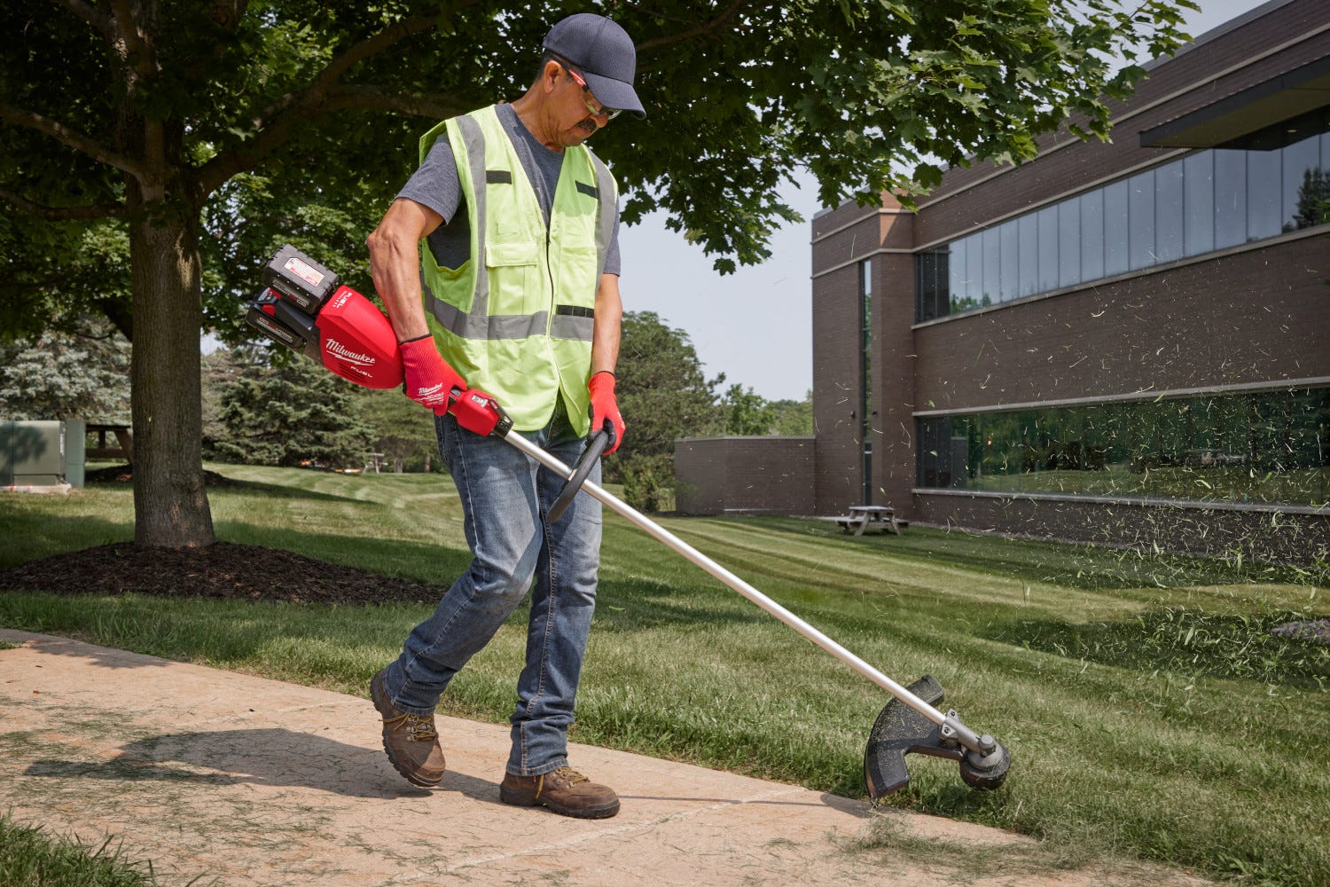 Milwaukee 3006-20 M18 FUEL 17" Dual Battery String Trimmer