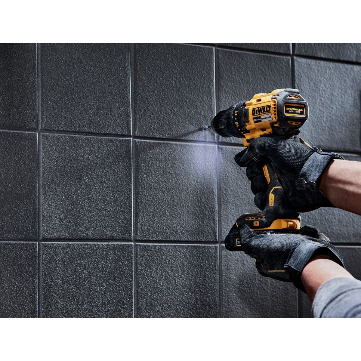 DeWalt DCD777B 20V MAX Compact Brushless Drill/Driver