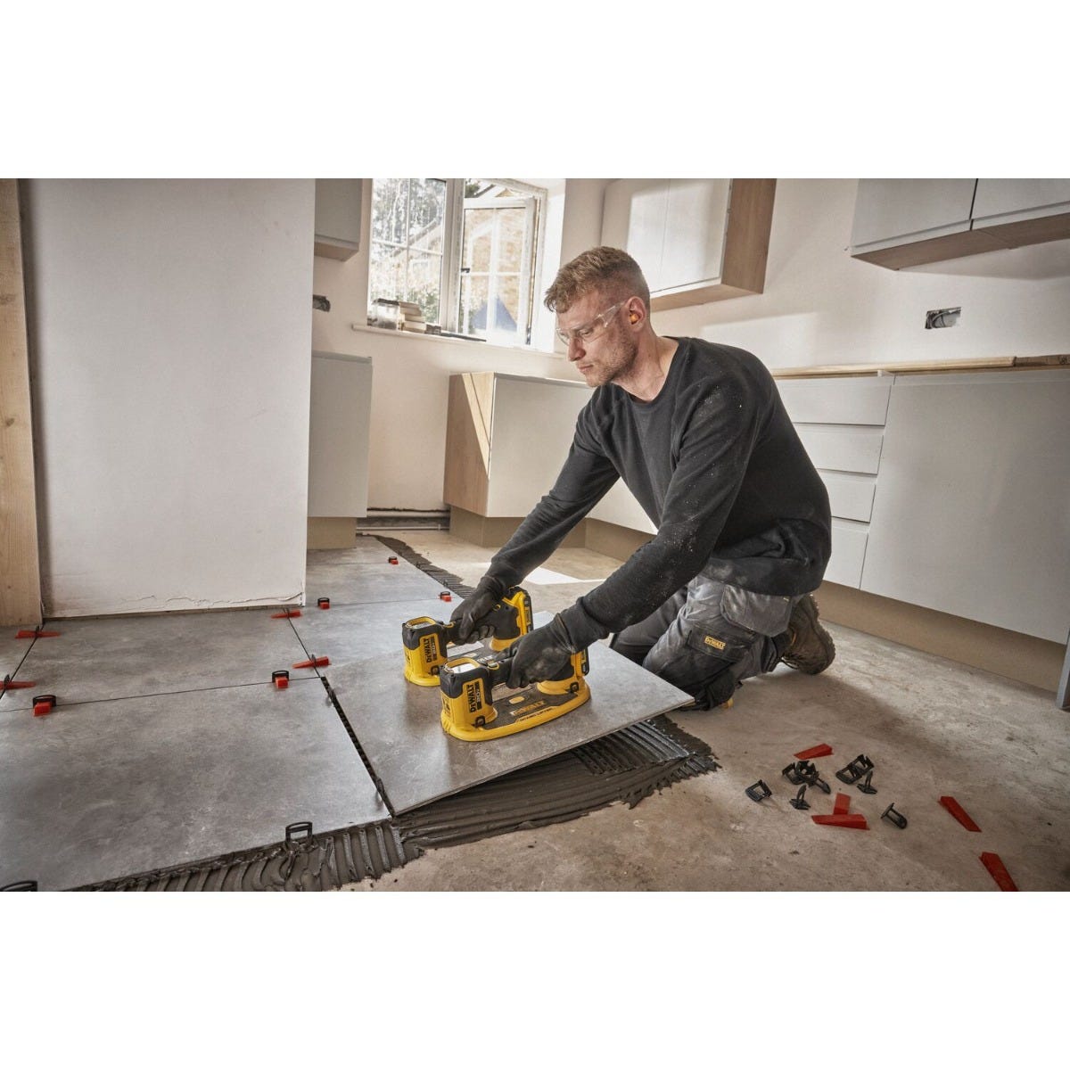 DeWalt DCE592B 20V MAX* GRABO Lifter, Tool Only