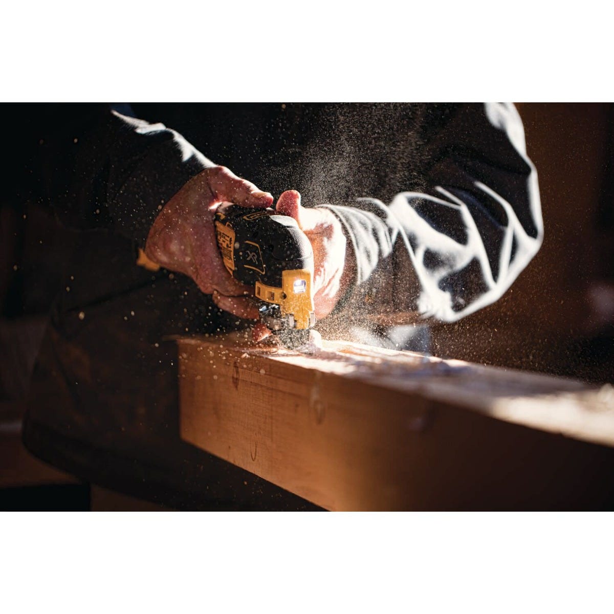 DeWalt DCS356 20V MAX XR Brushless Cordless 3-Speed Oscillating Multi-Tool 5.0Ah Kit