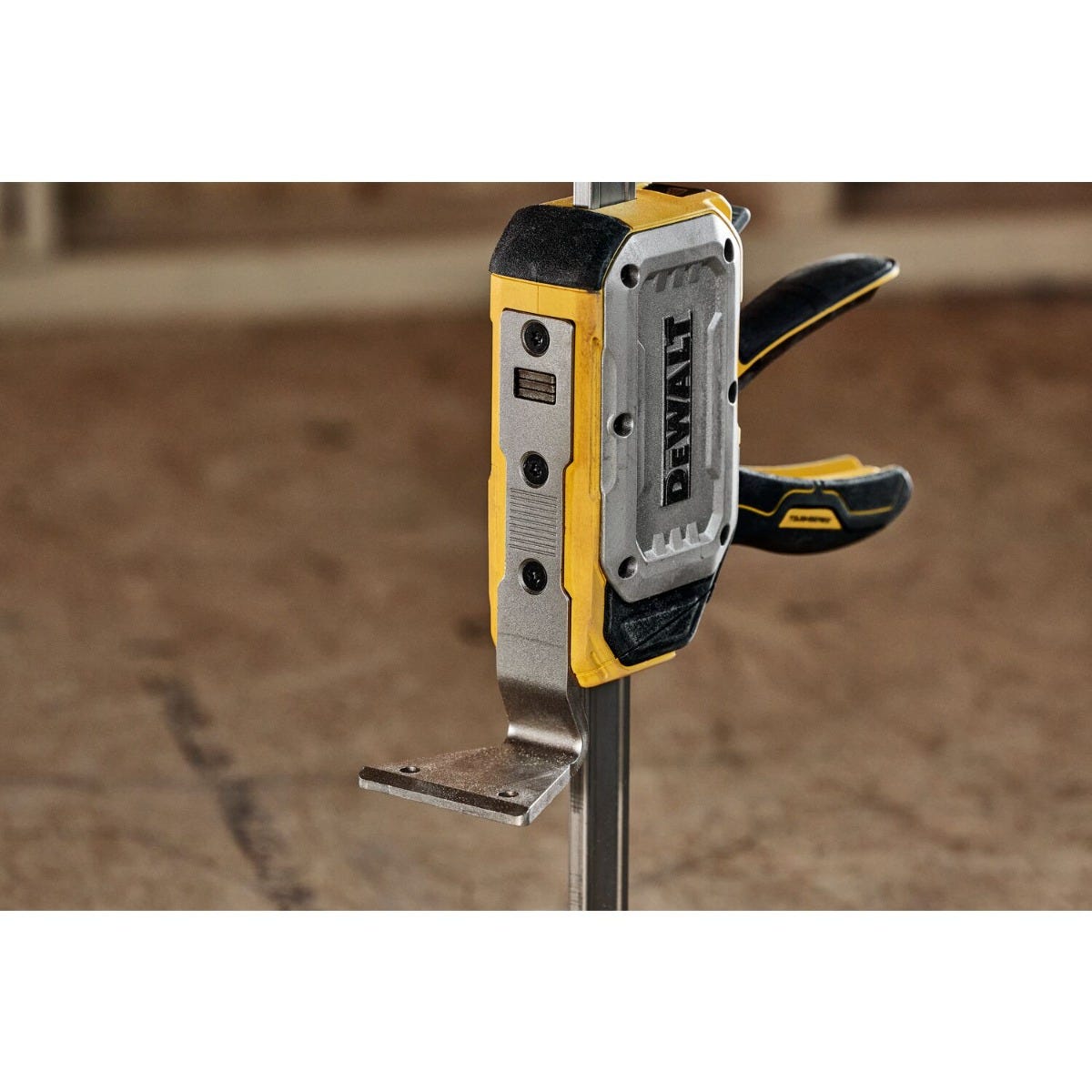 DeWalt DWHT83550 ToughSeries 8-3/4 in. 340 lb. Capacity Construction Jack