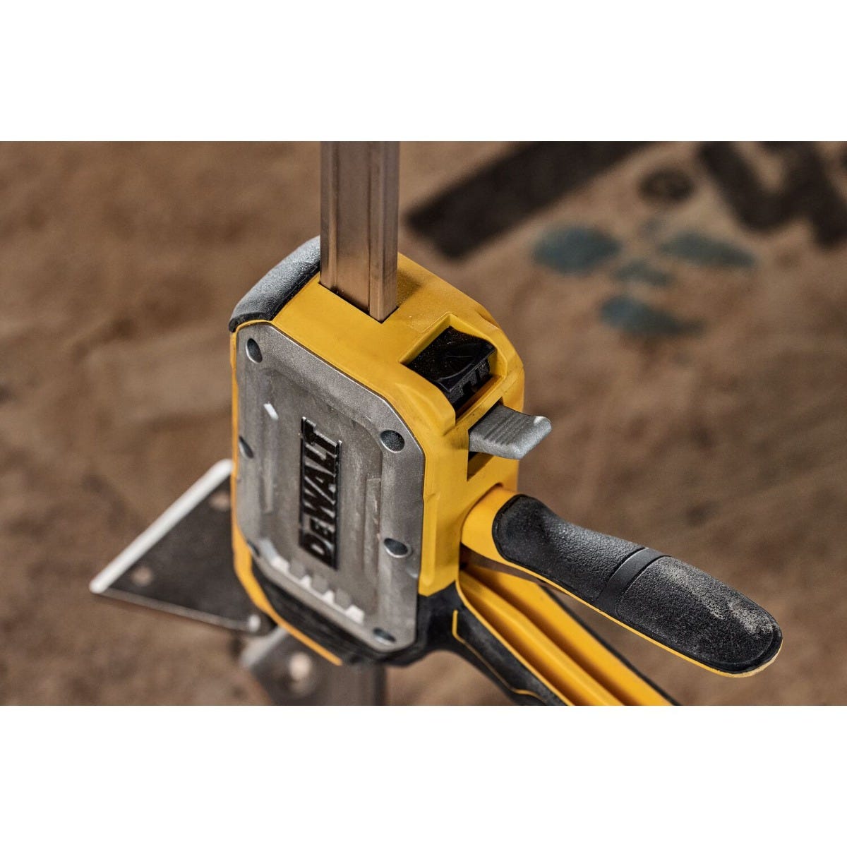 DeWalt DWHT83550 ToughSeries 8-3/4 in. 340 lb. Capacity Construction Jack 2-Pack