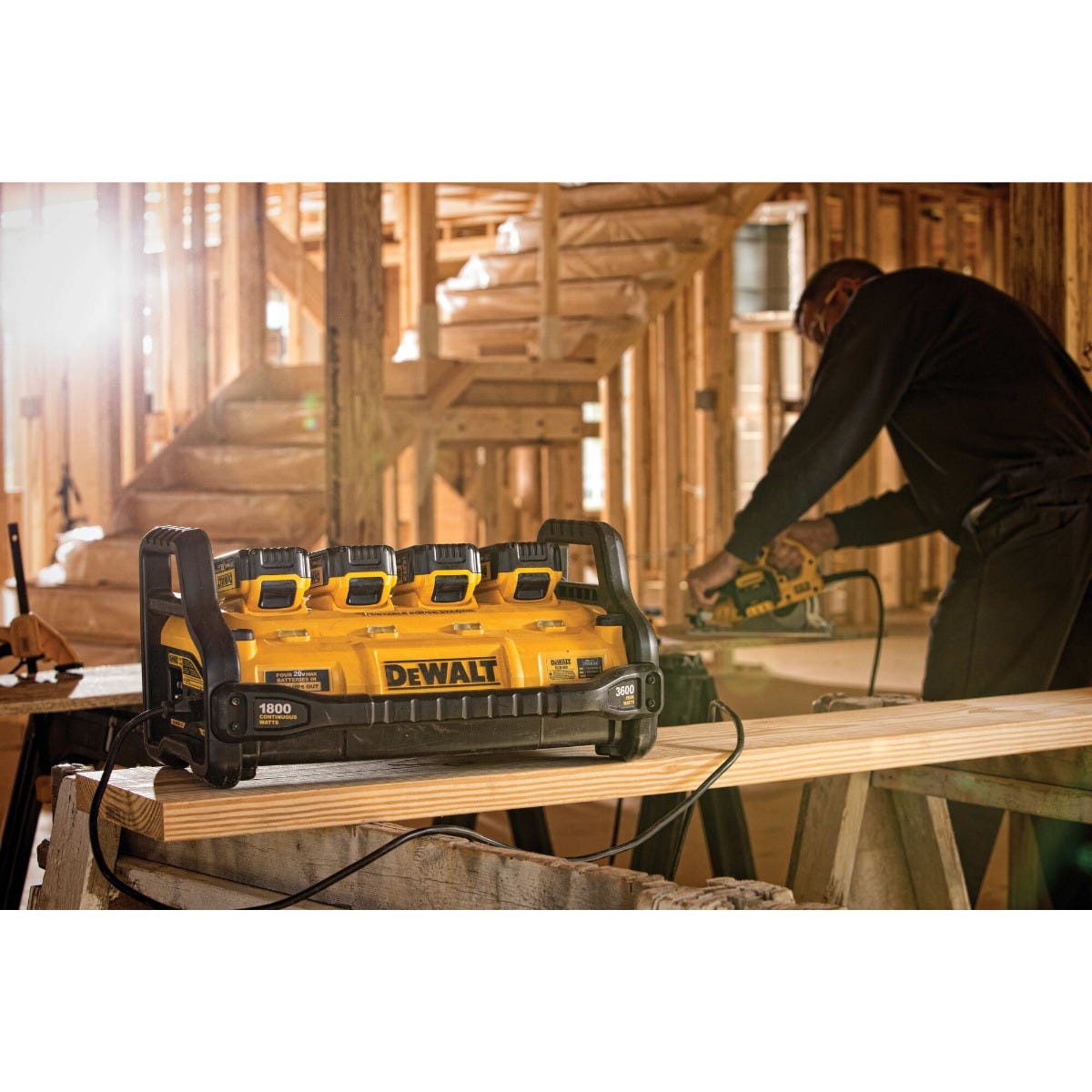 Dewalt DCB1800B 1800 Watt Portable Power Station