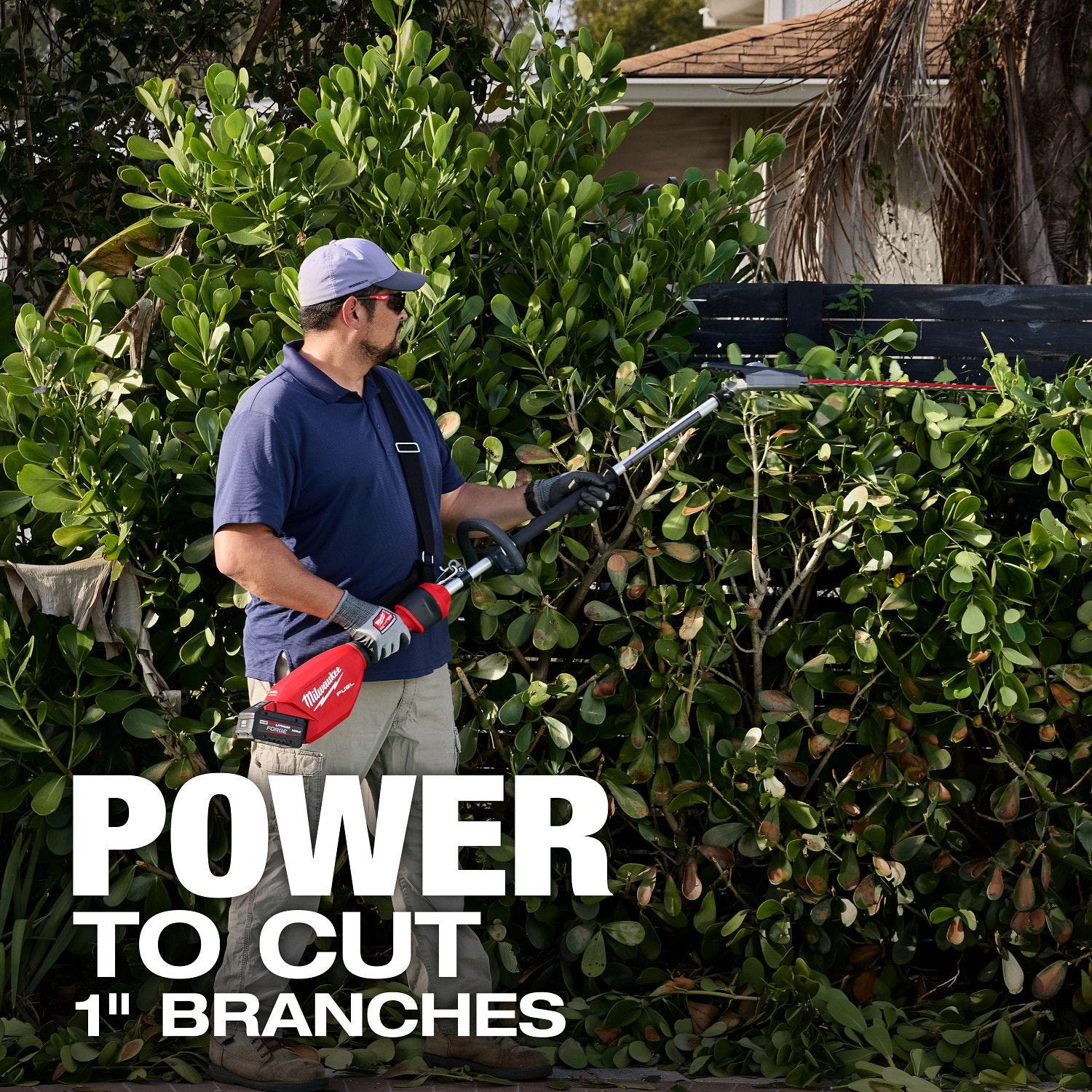 Milwaukee 3012-21 M18 FUEL Pole Articulating Hedge Trimmer 8.0Ah Kit