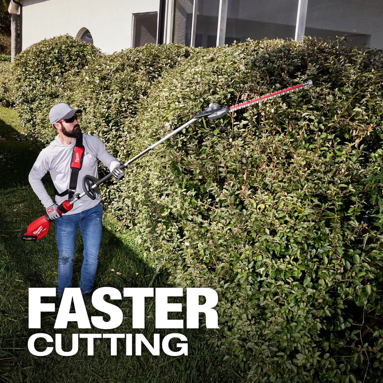 Milwaukee 3035-21 M18 FUEL Extended Pole Articulating Hedge Trimmer 8.0Ah Kit