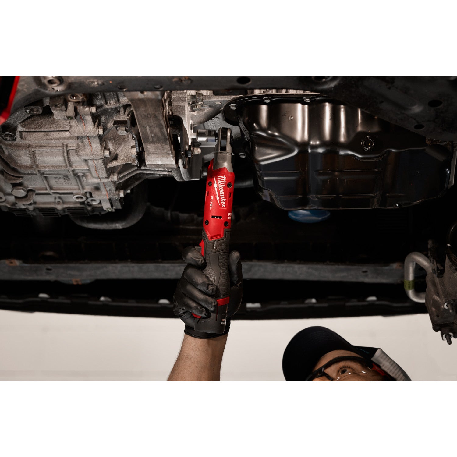 Milwaukee 3053-21 M12 FUEL Brushless 3/8-in. Ratchet 2.5Ah Kit