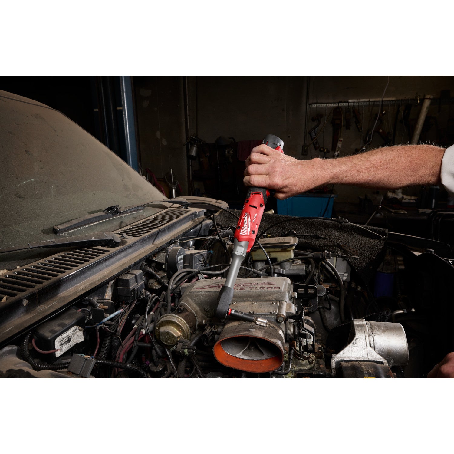 Milwaukee M12 FUEL 1/4-in. Extended Reach Ratchet 2.5Ah Kit (3058-21)