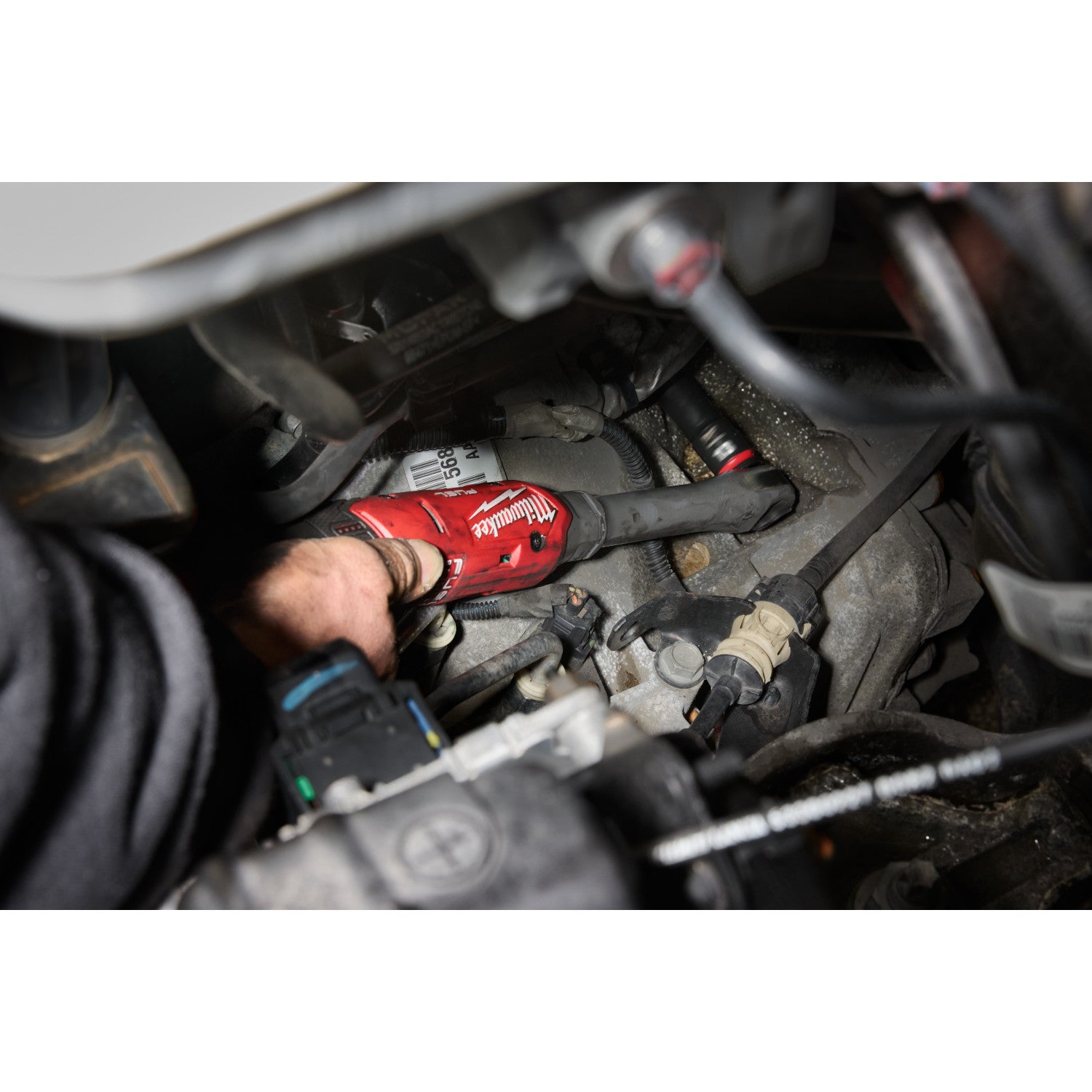 Milwaukee M12 FUEL 3/8-in. Extended Reach Ratchet (3059-20)