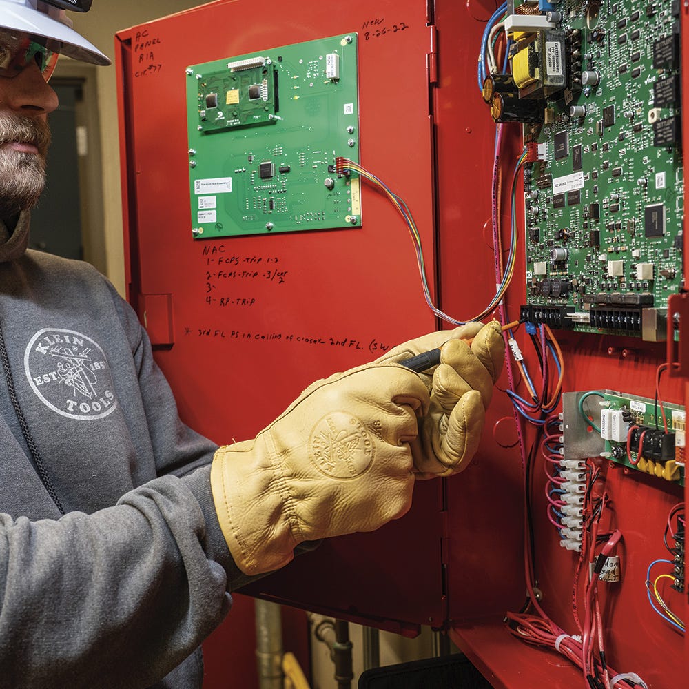 Klein Tools 32581INS 2-in-1 Insulated Electronics Screwdriver, Phillips, Slotted Bits