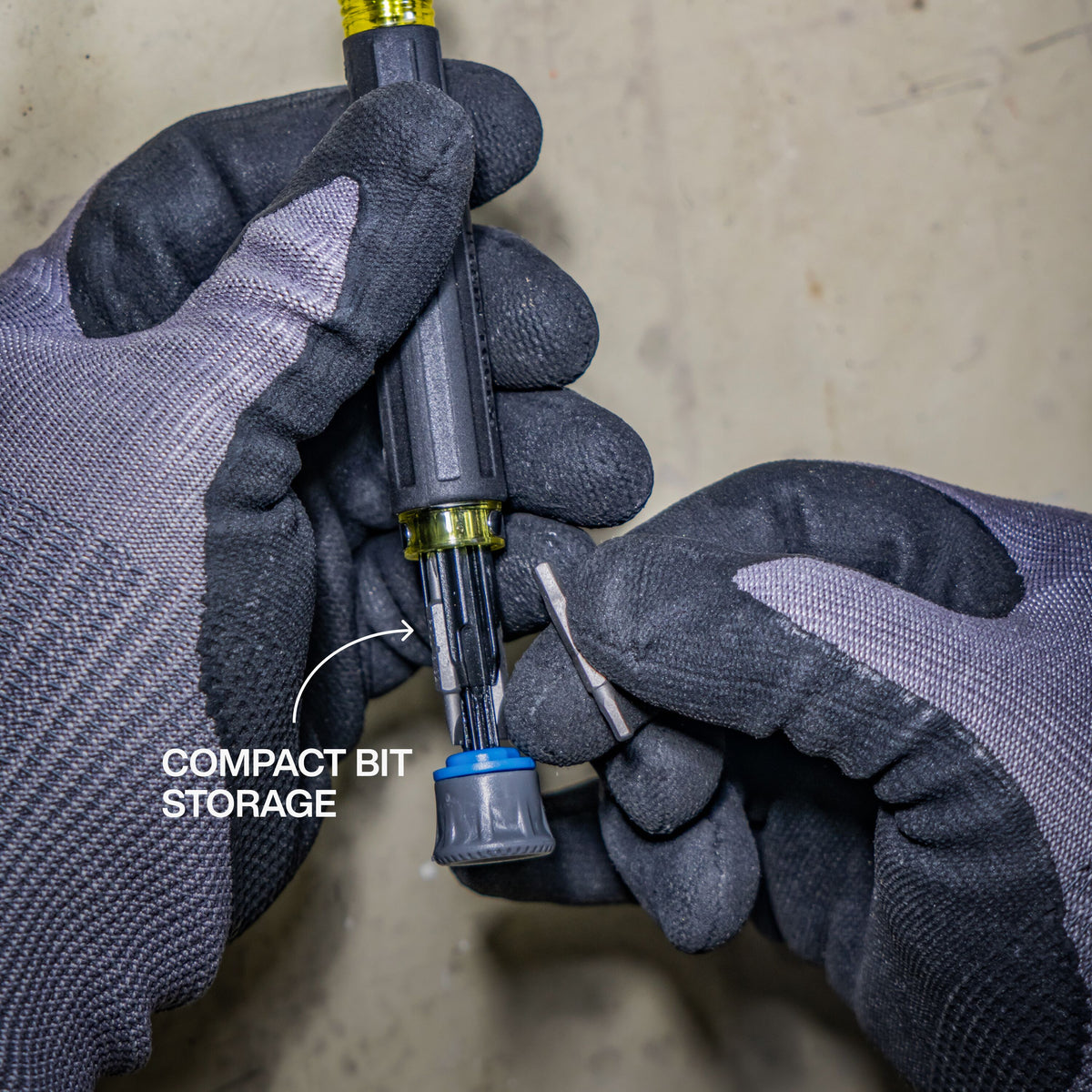 Klein 32611P pocket precision screwdriver barrel and magnet detail