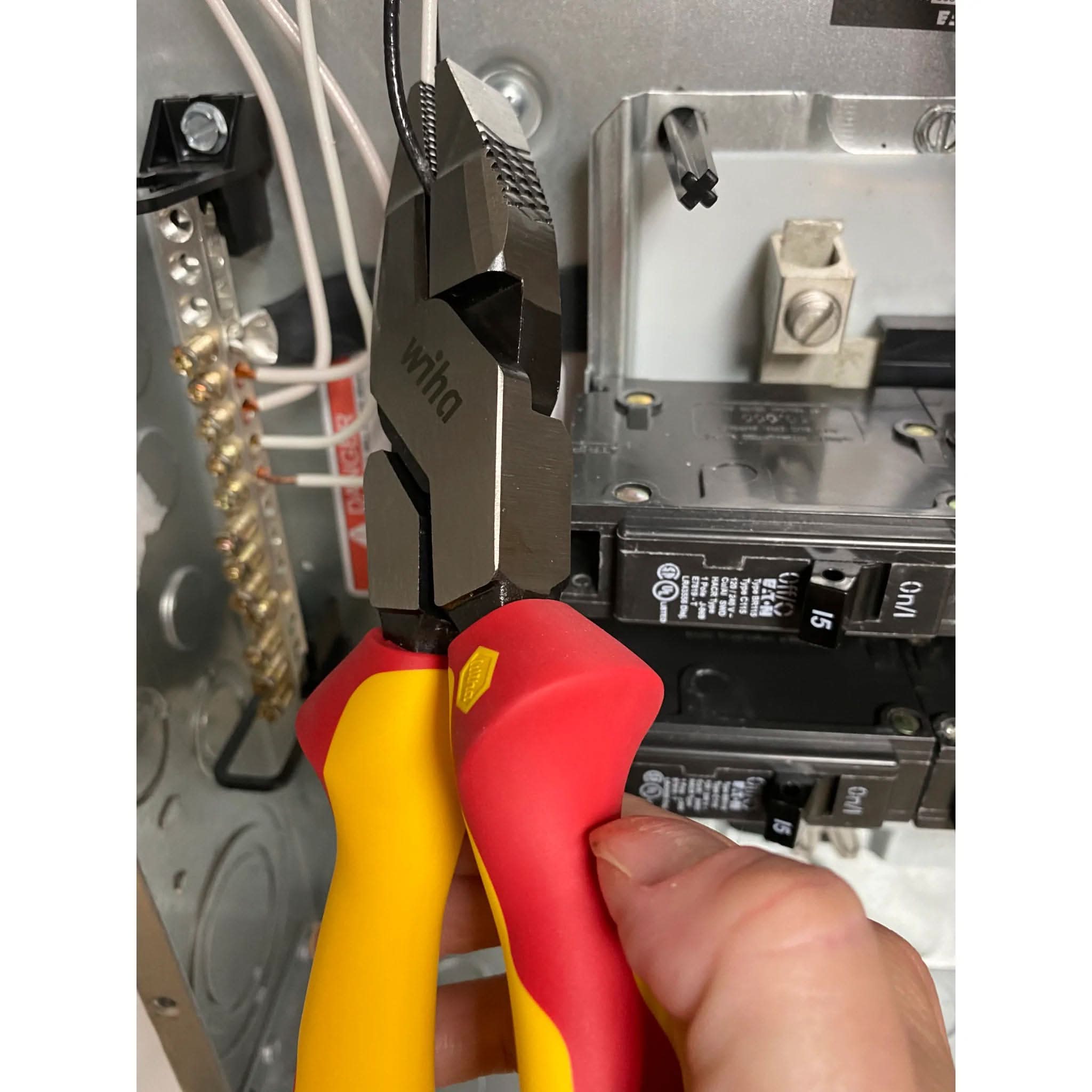 Wiha 32934 16-Piece Insulated Apprentice Electrician's Tool Set