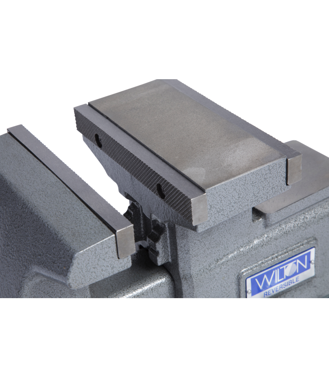Wilton 28822 RReversible Bench Vise 6-1/2” Jaw Width with 360-Degree Swivel Base