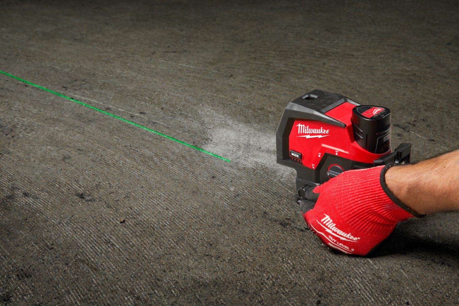 Milwaukee 3622-20 M12 Green Cross Line and Plumb Points Laser