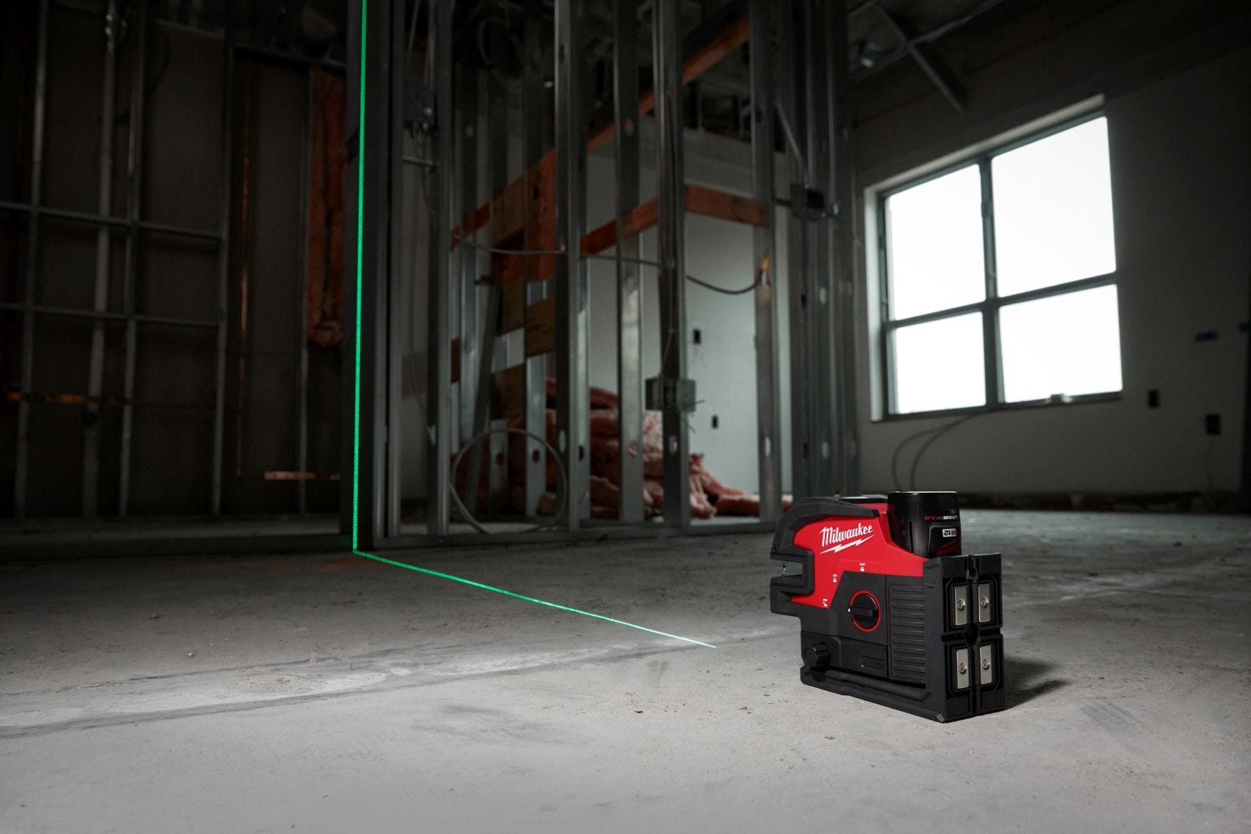 Milwaukee 3624-20 M12 Green Cross Line & 4-Points Laser