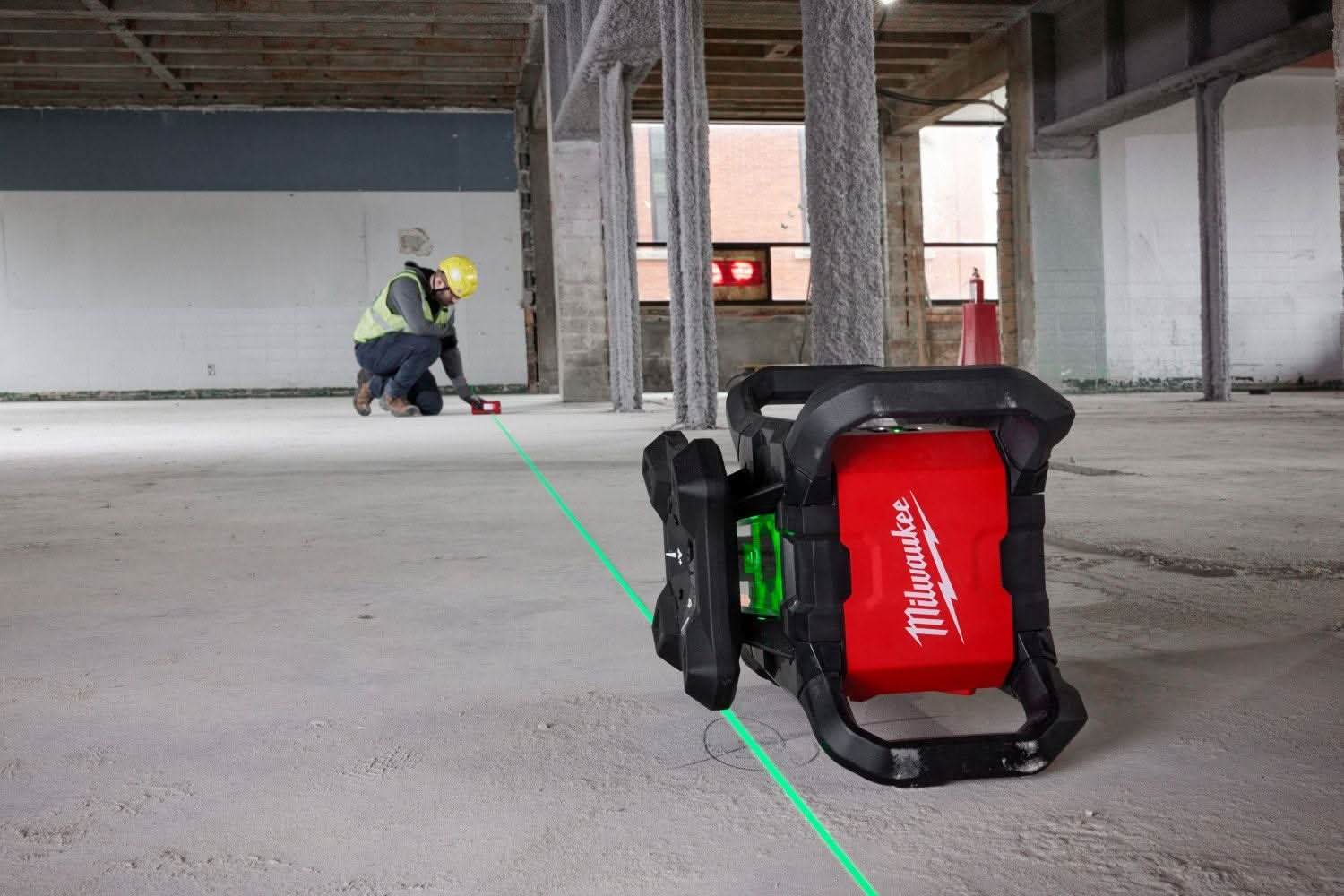 Milwaukee 3702-21 M18 Green Interior Rotary Laser Level Kit w