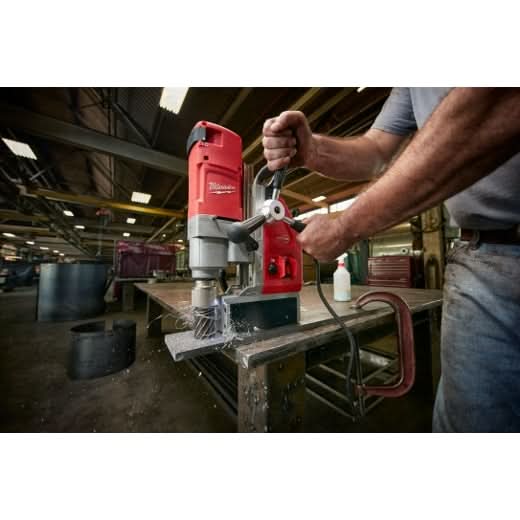 Milwaukee 4272-21 Corded Electromagnetic Drill Kit, 1-5/8