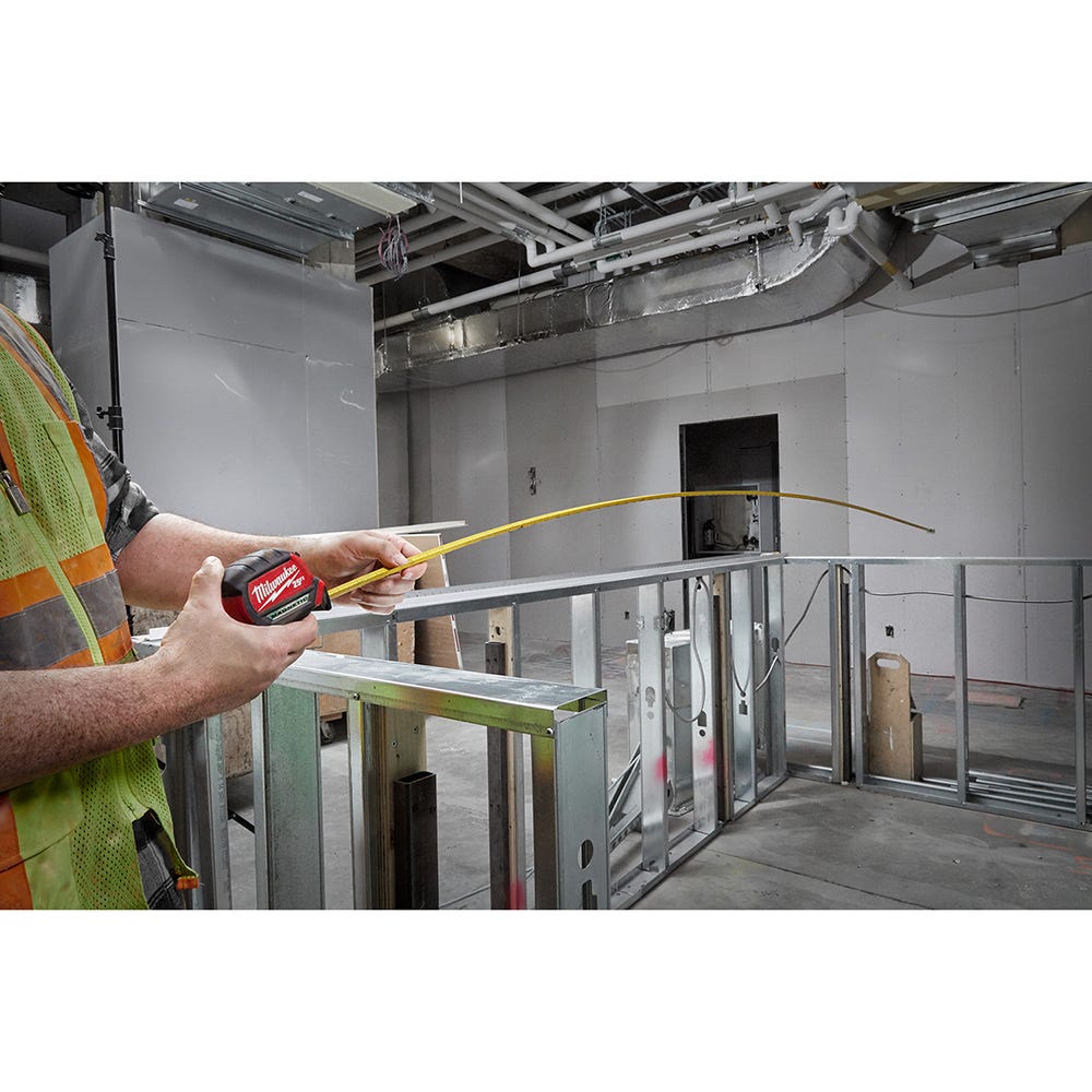 Milwaukee 48-22-0317 5M / 16-Foot Compact Magnetic Tape Measure