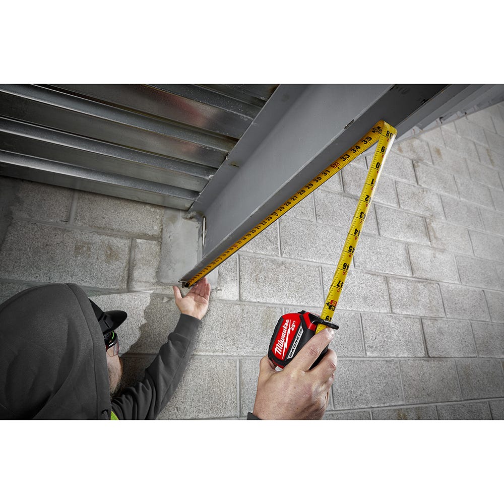 Milwaukee 48-22-0317 5M / 16-Foot Compact Magnetic Tape Measure