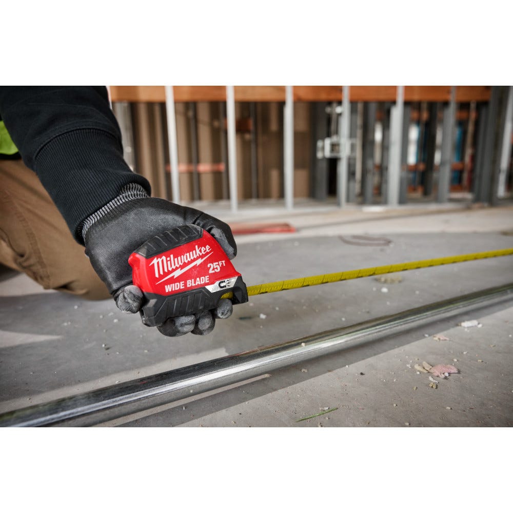 Milwaukee 48-22-1225M 25 ft. Wide Blade Magnetic Tape Measure