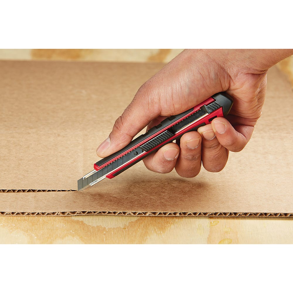 Milwaukee 48-22-1960 9Mm Snap Off Knife With Precision Cut Blade