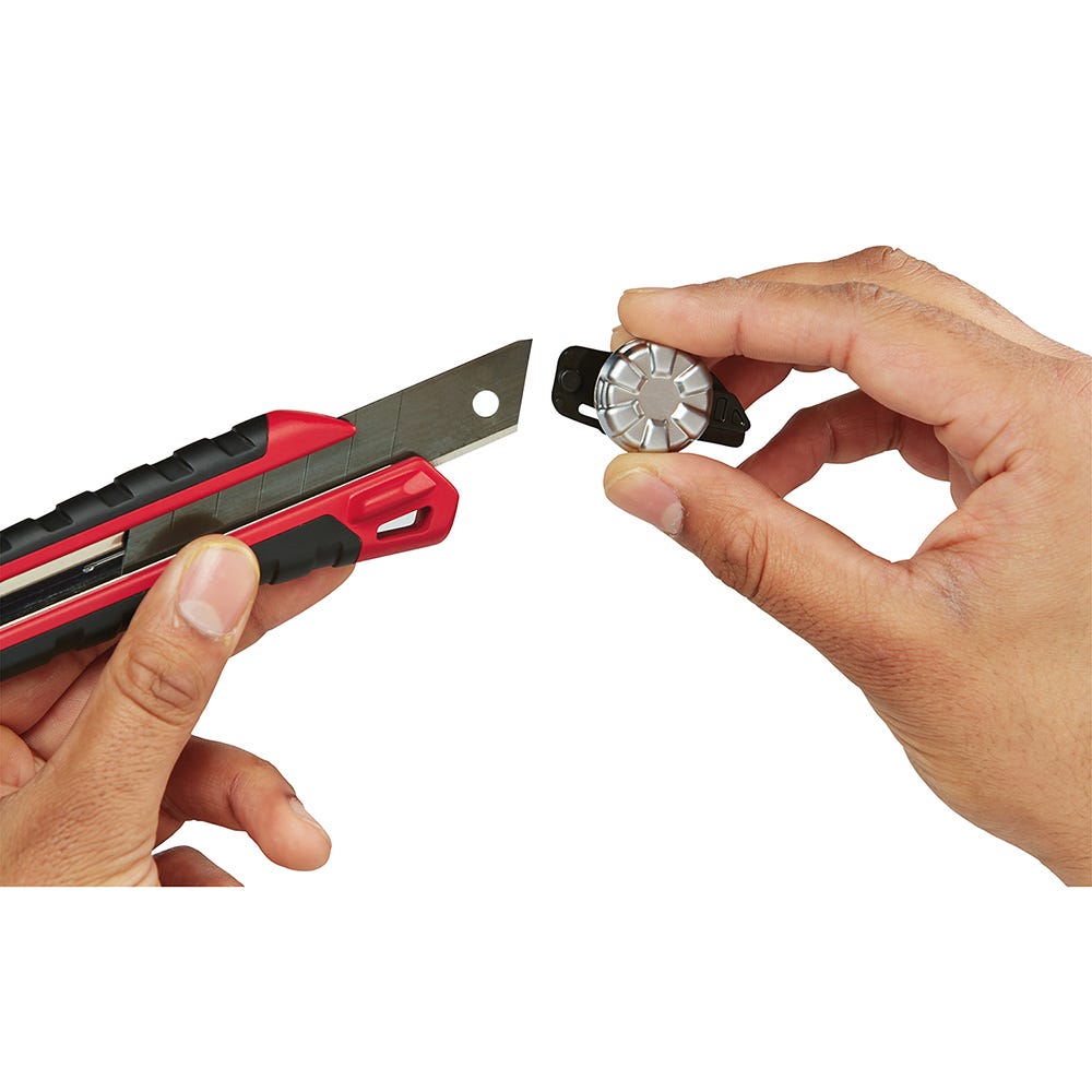 Milwaukee 48-22-1962  25mm Snap Off Knife with Metal Lock and Precision Cut Blade