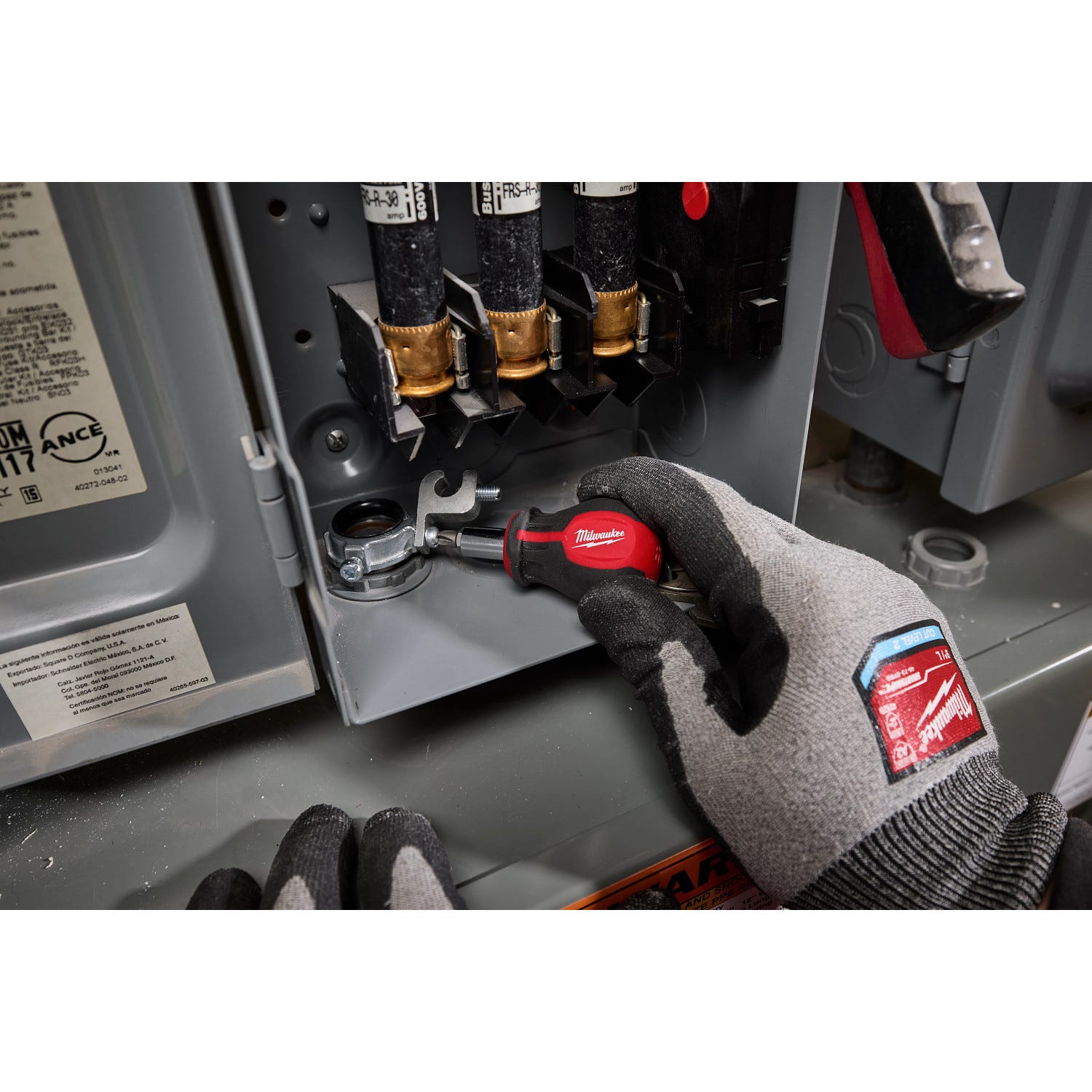 Milwaukee 48-22-2762 6-IN-1 Stubby Multi-Bit Screwdriver