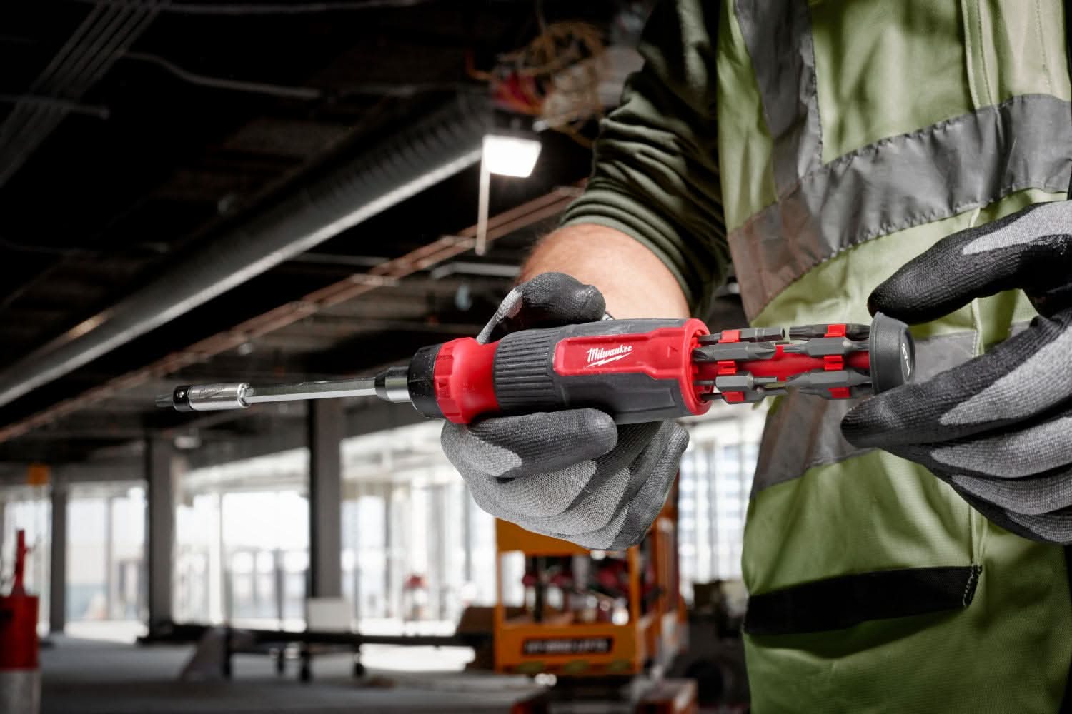Milwaukee 48-22-2912 27-in-1 Ratcheting Security Multi-Bit Screwdriver