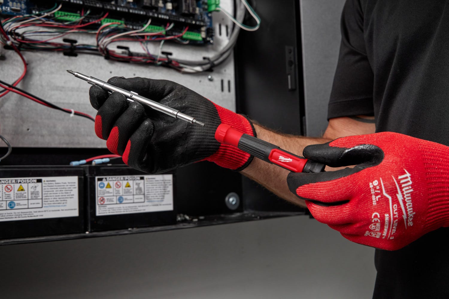 Milwaukee 48-22-2933 14-in-1 Precision Multi-Bit Screwdriver