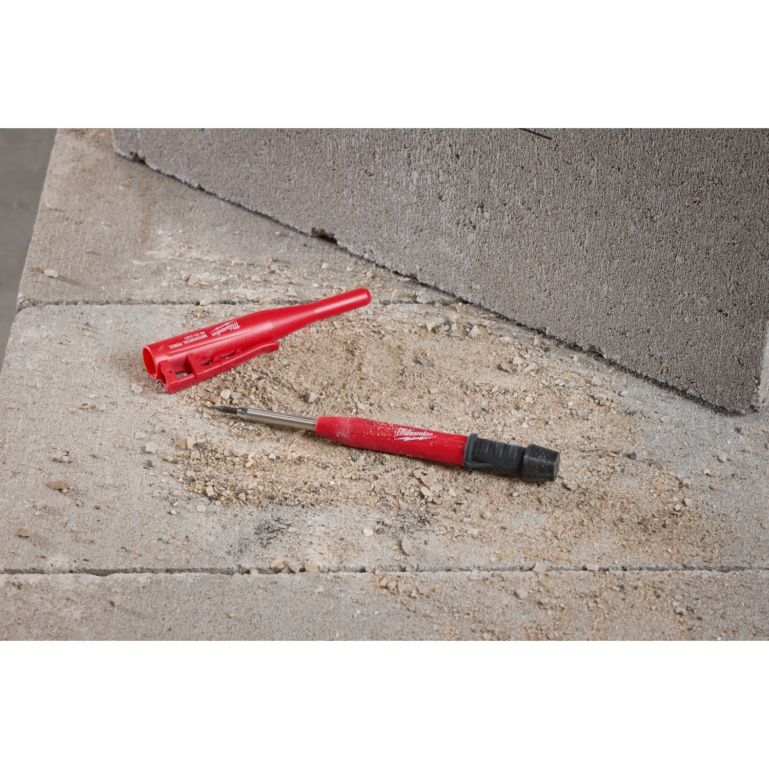 Milwaukee 48-22-3301 Mechanical Pencil With 10-Pc. Graphite Lead