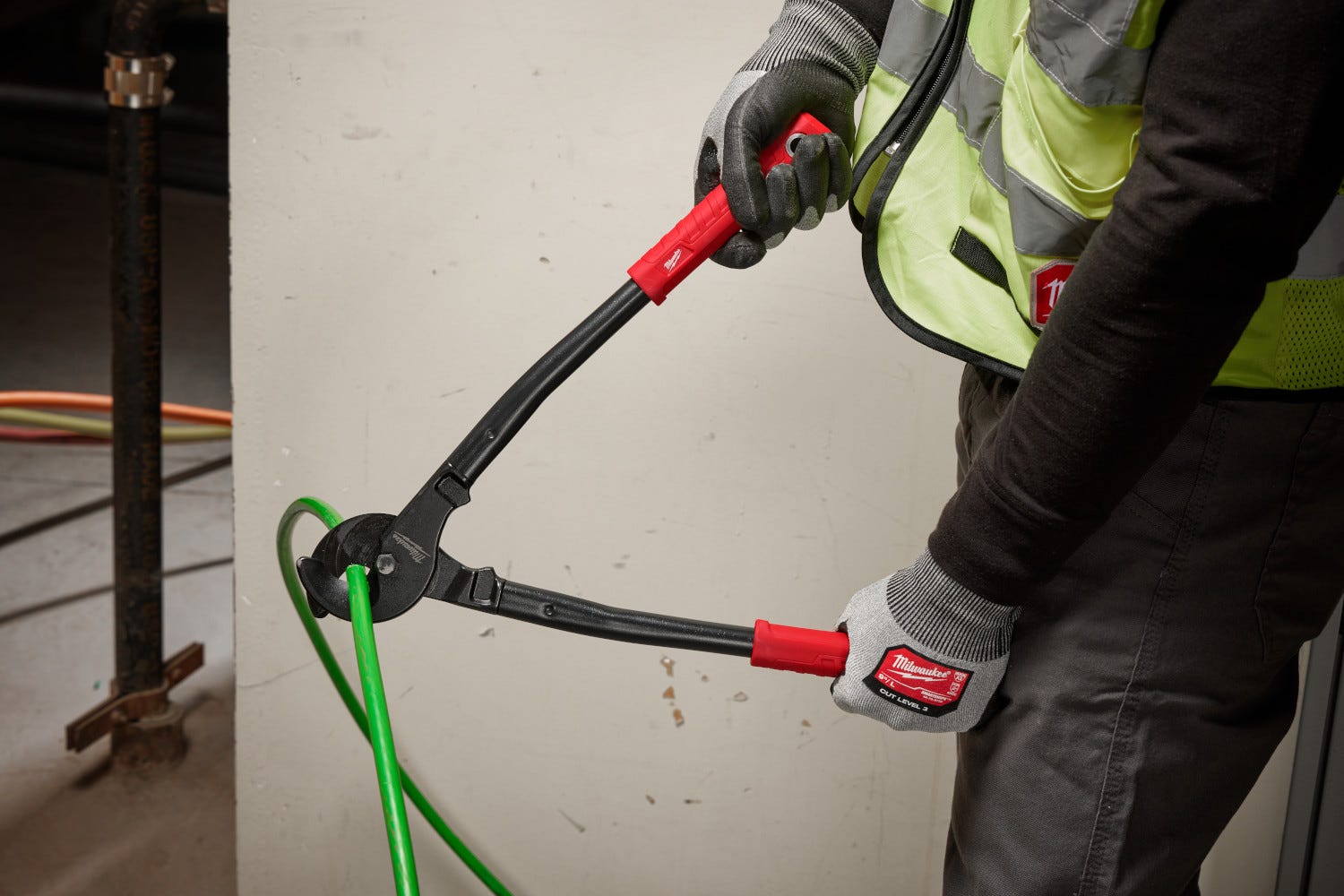 Milwaukee 48-22-4016 17" Utility Cable Cutter