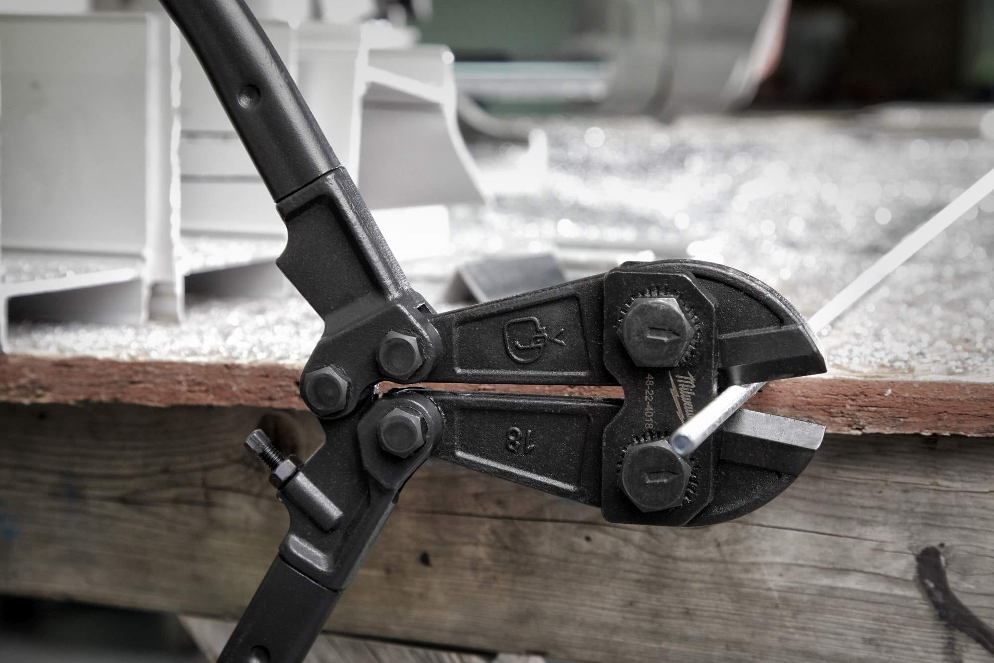 Milwaukee 48-22-4018 18" Bolt Cutter