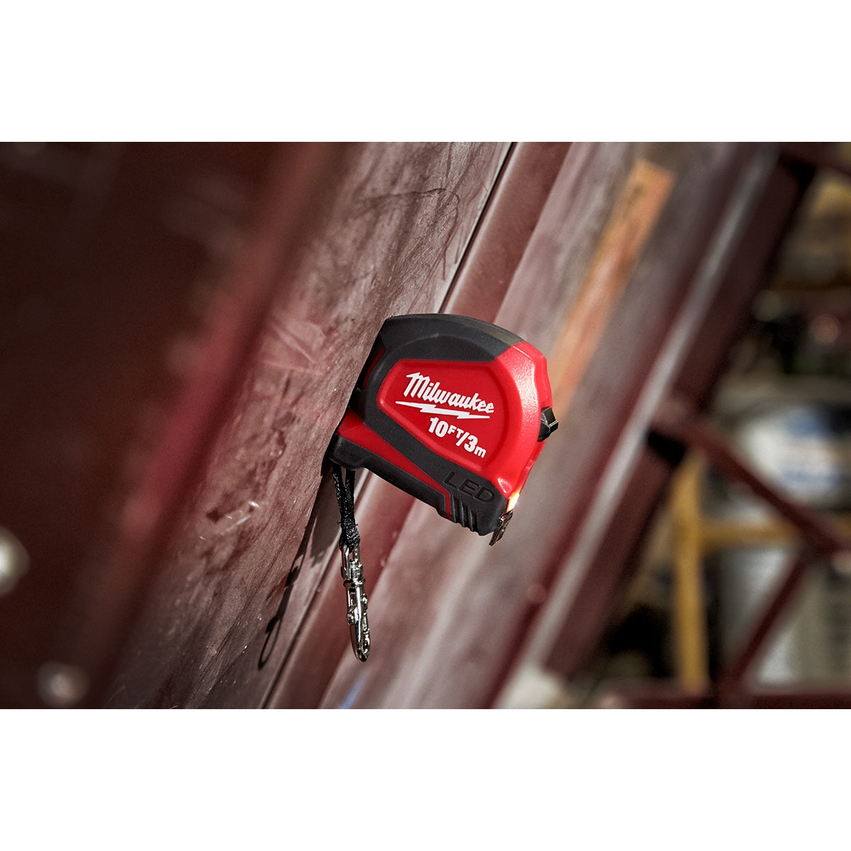 Milwaukee 48-22-6601 Milwaukee 10ft / 3m Keychain Tape Measure with LED