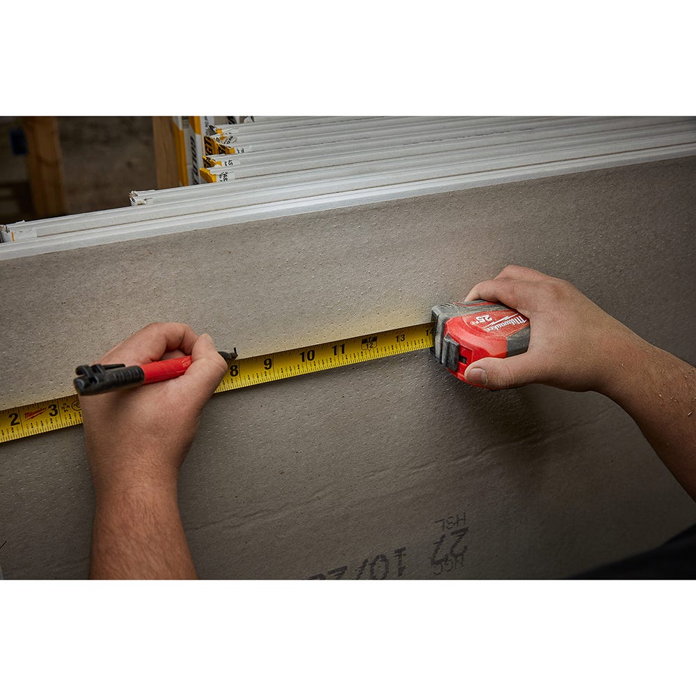 Milwaukee 48-22-6816 16' Compact Auto Lock Tape