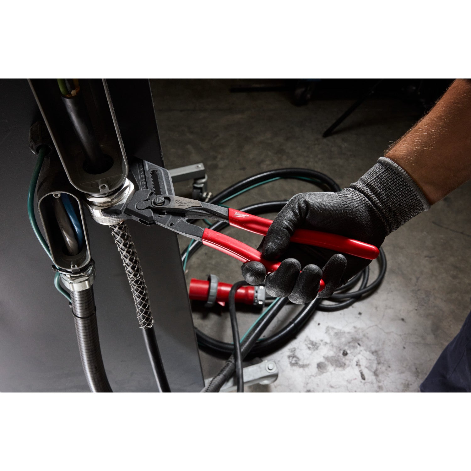 Milwaukee 48-22-6906 5-in. Pliers Wrench W/ Belt Clip