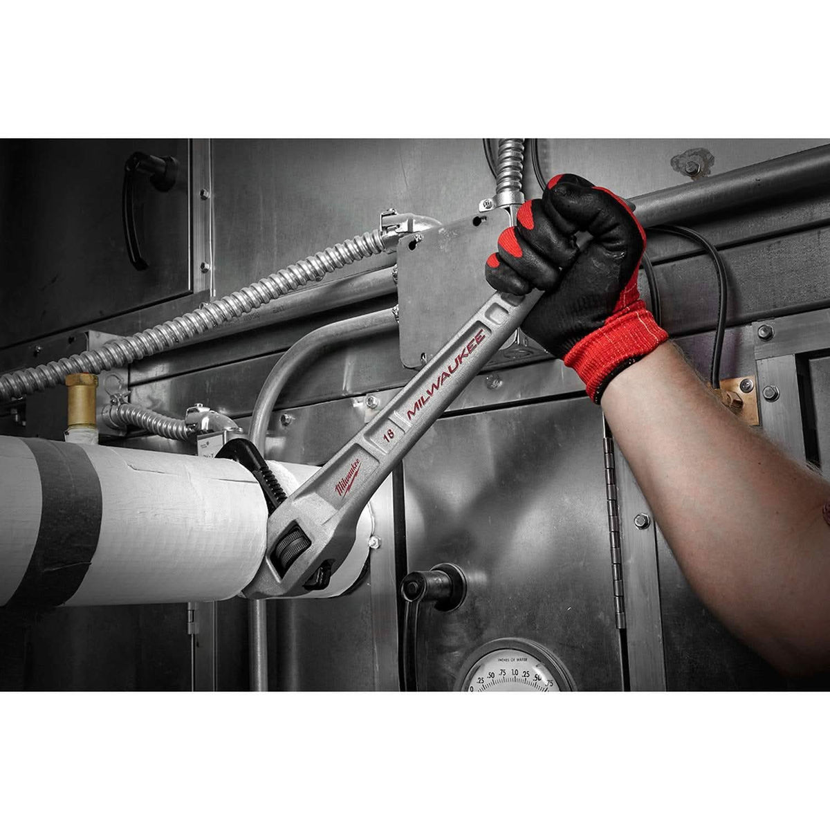 Milwaukee 18 in. Aluminum Offset Pipe Wrench 48-22-7185 Milwaukee 18 in. Aluminum Offset Pipe Wrench 48-22-7185
