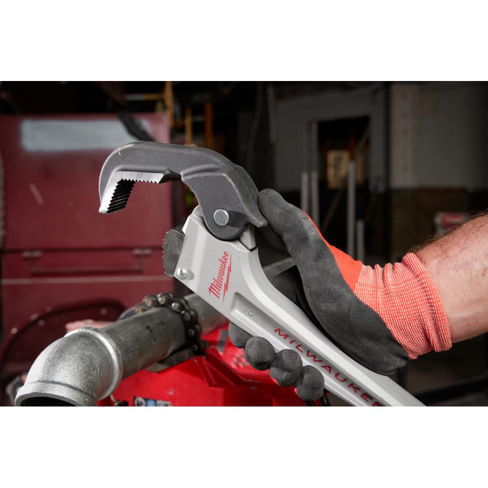 Milwaukee 48-22-7418 18" Aluminum Self-Adjusting Pipe Wrench