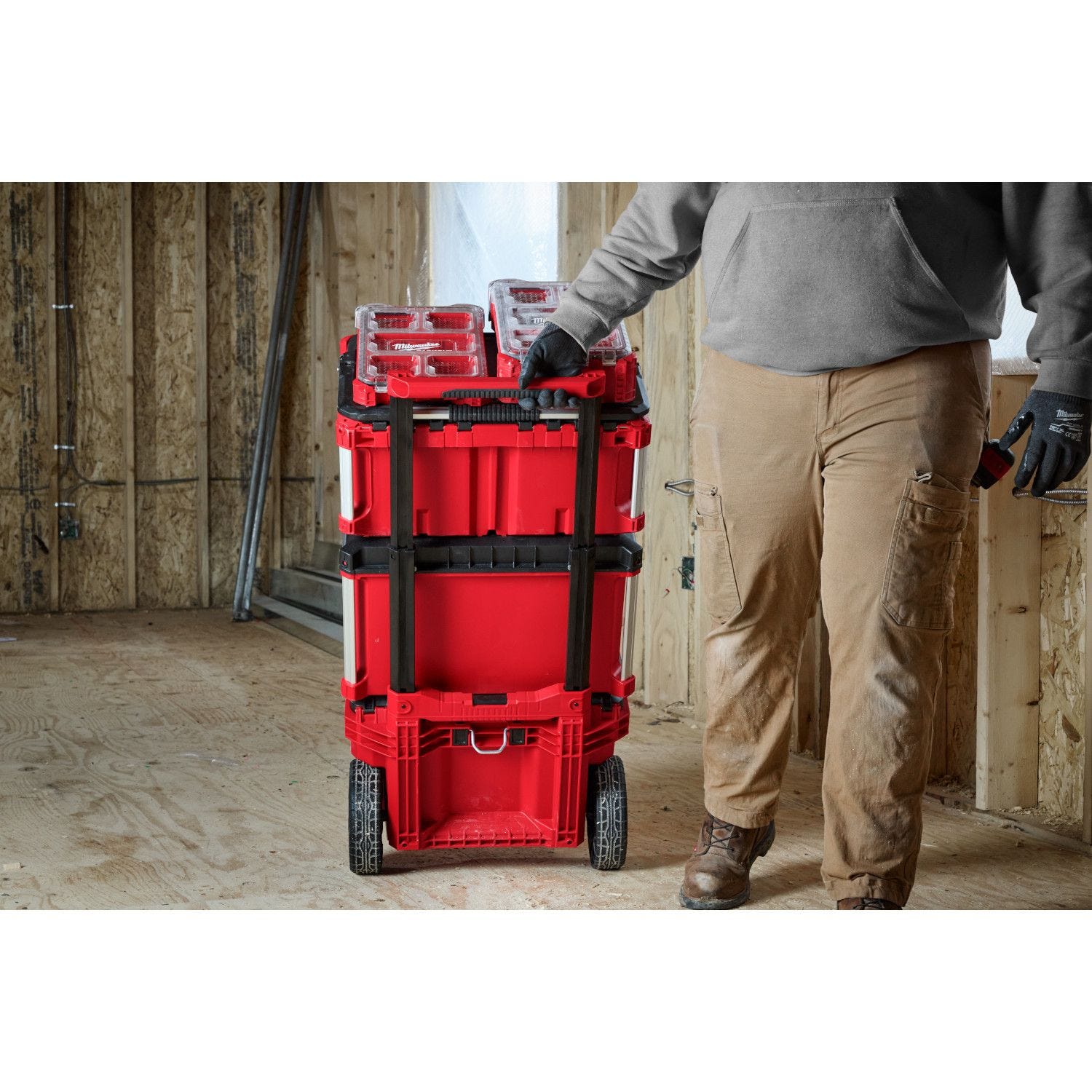 Milwaukee PACKOUT Structured Backpack with PACKOUT Tool Box Kit