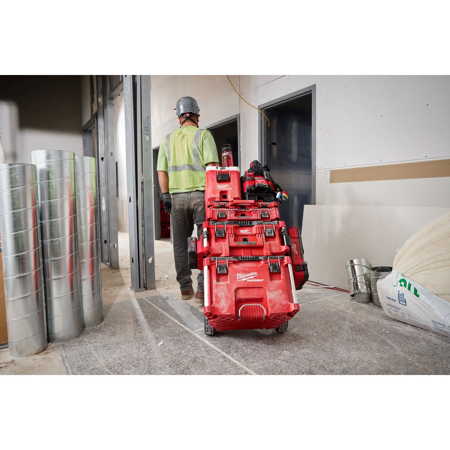 Milwaukee 48-22-8372R PACKOUT™ 34oz Bottle with Chug Lid
