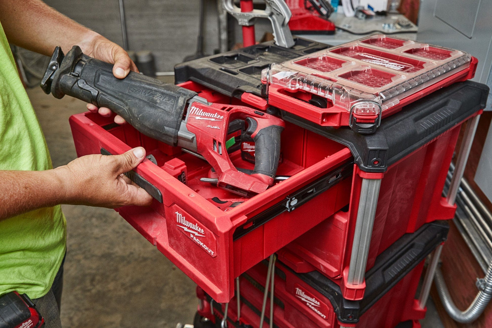 Milwaukee 48-22-8442 PACKOUT 2-Drawer Tool Box, PACKOUT Deep Organizer and Drawer Dividers