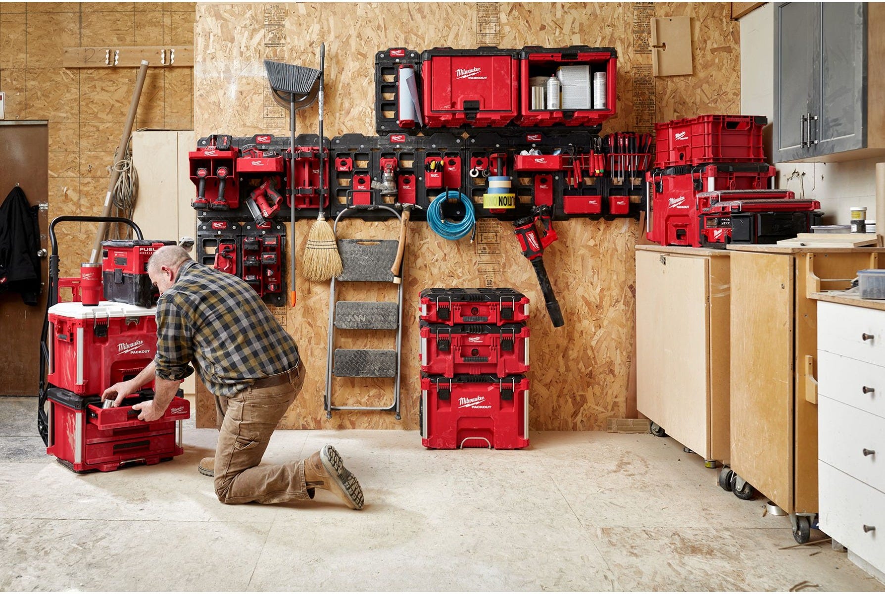 Milwaukee 48-22-8462 PACKOUT 40-Quart XL Cooler