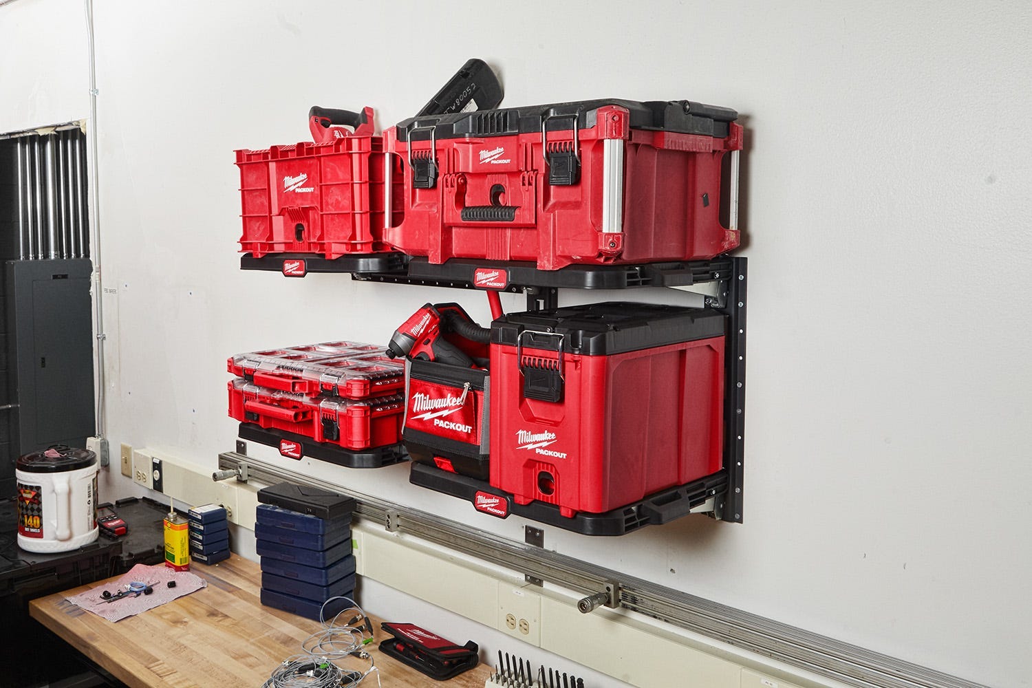 Milwaukee 48-22-8480 PACKOUT Racking Kit w/ 3 Shelves, E-Tracks and PACKOUT Mounting Plate