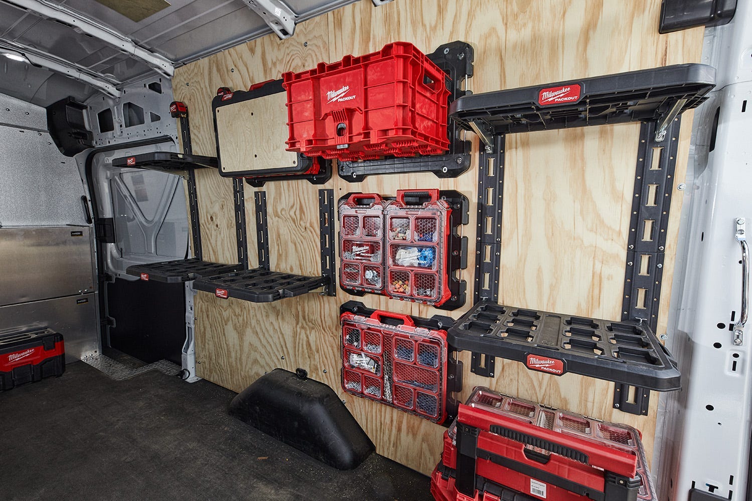Milwaukee 48-22-8480 PACKOUT Racking Kit w/ 3 Shelves, E-Tracks and PACKOUT Mounting Plate