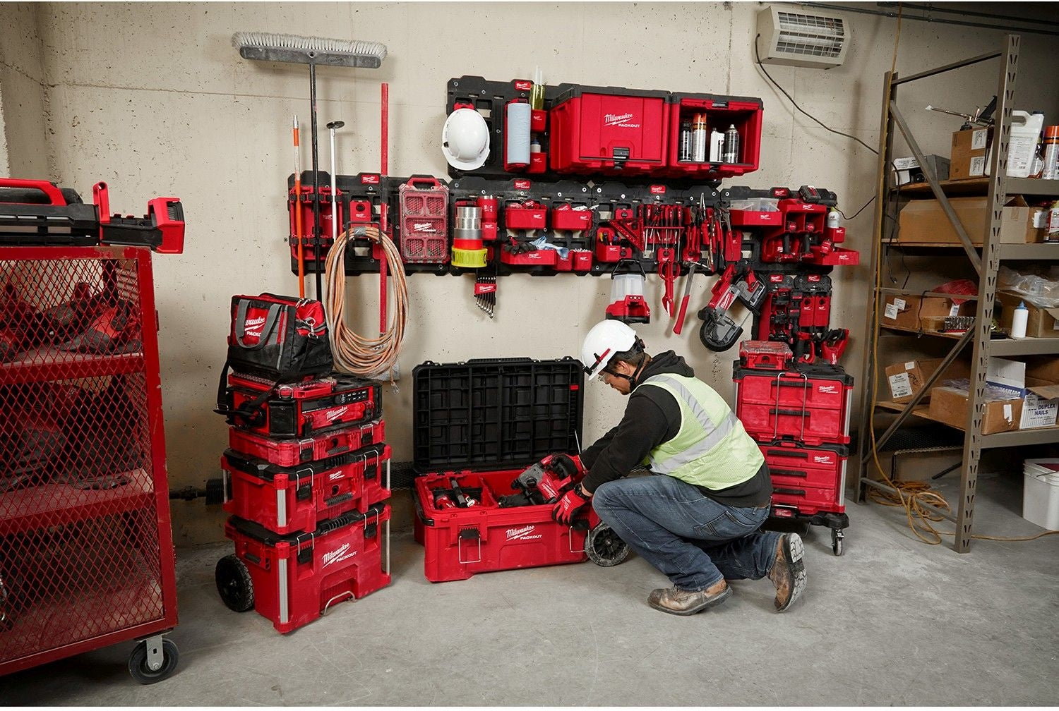 Milwaukee 48-22-8486 PACKOUT Compact Wall Plate