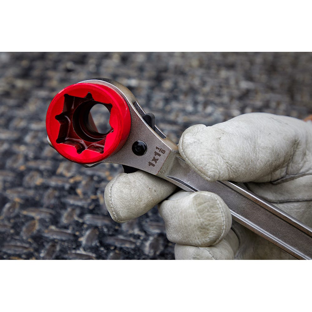 Milwaukee 48-22-9213M Lineman's High-Leverage Ratcheting Wrench with Milled Face